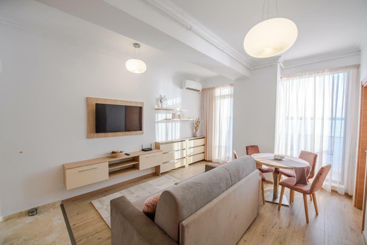 Apartament Le Bonheur Mamaia Ngoại thất bức ảnh